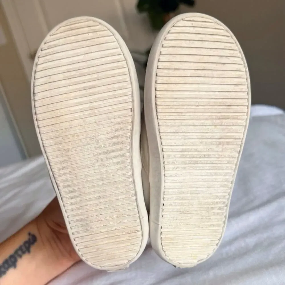 Girls Old Navy Cream Off White Sneakers No Tie Slip-on Size 8c